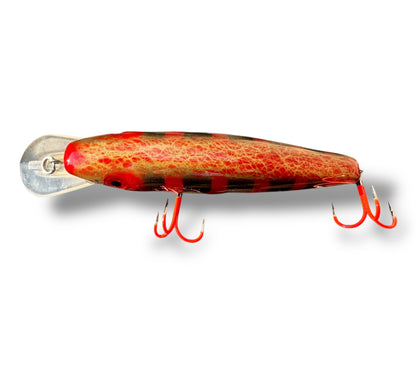 The ErnieCC 6” Red tiger custom gespoten en UV treble #1 afgehaakt