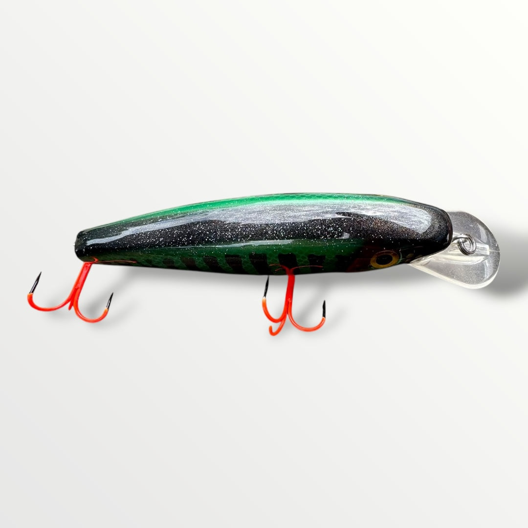 The Erniecc 6” jungleFang